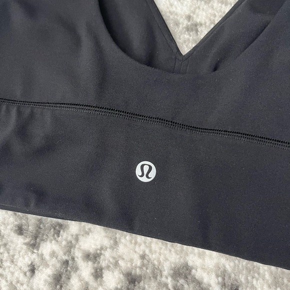 Lululemon Align V-Neck Bra *Light Support, C/D Cup - Picture 3 of 6